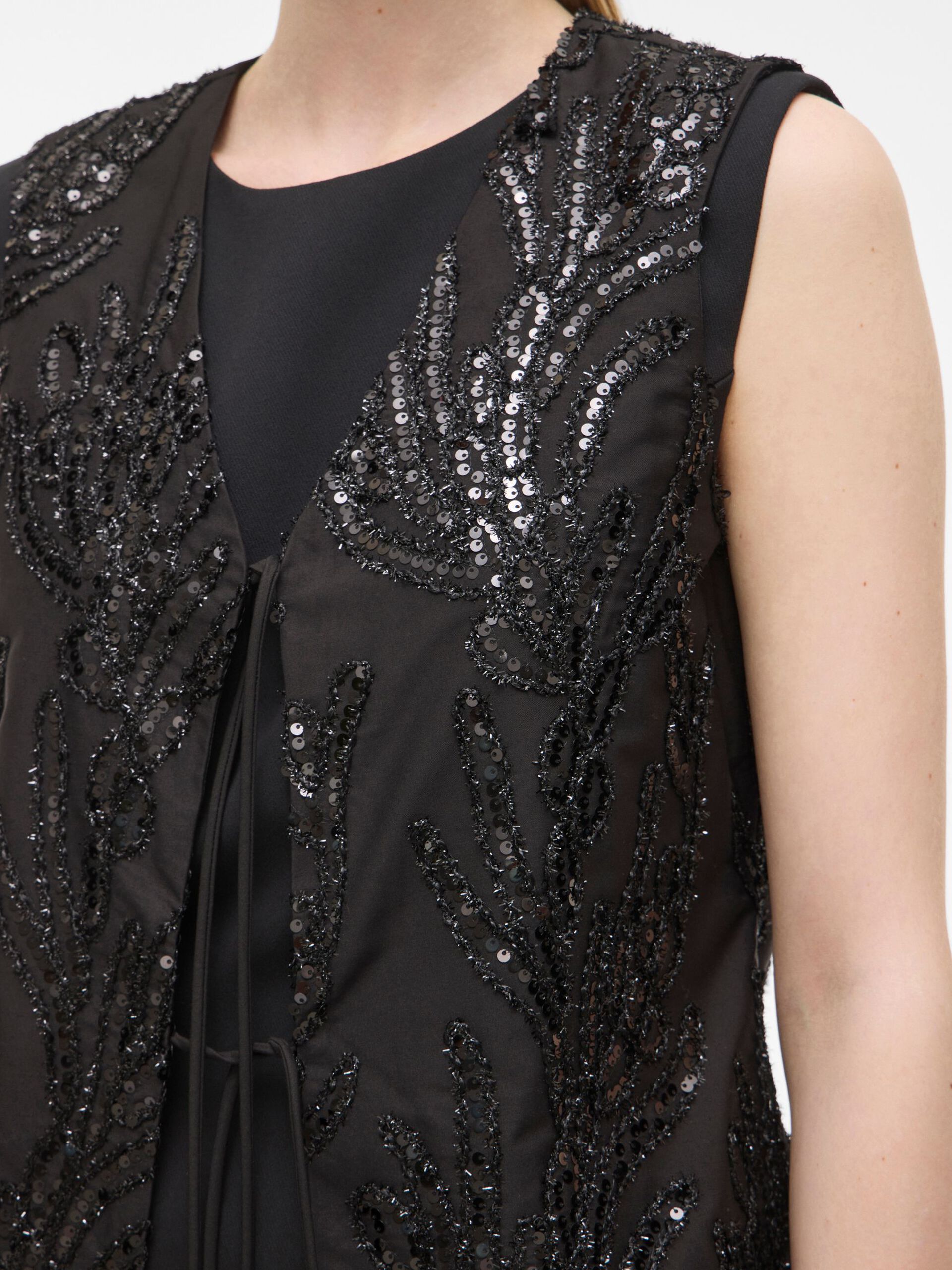 Carousel image - SEQUIN SLEEVELESS TOP, Meteorite | 3