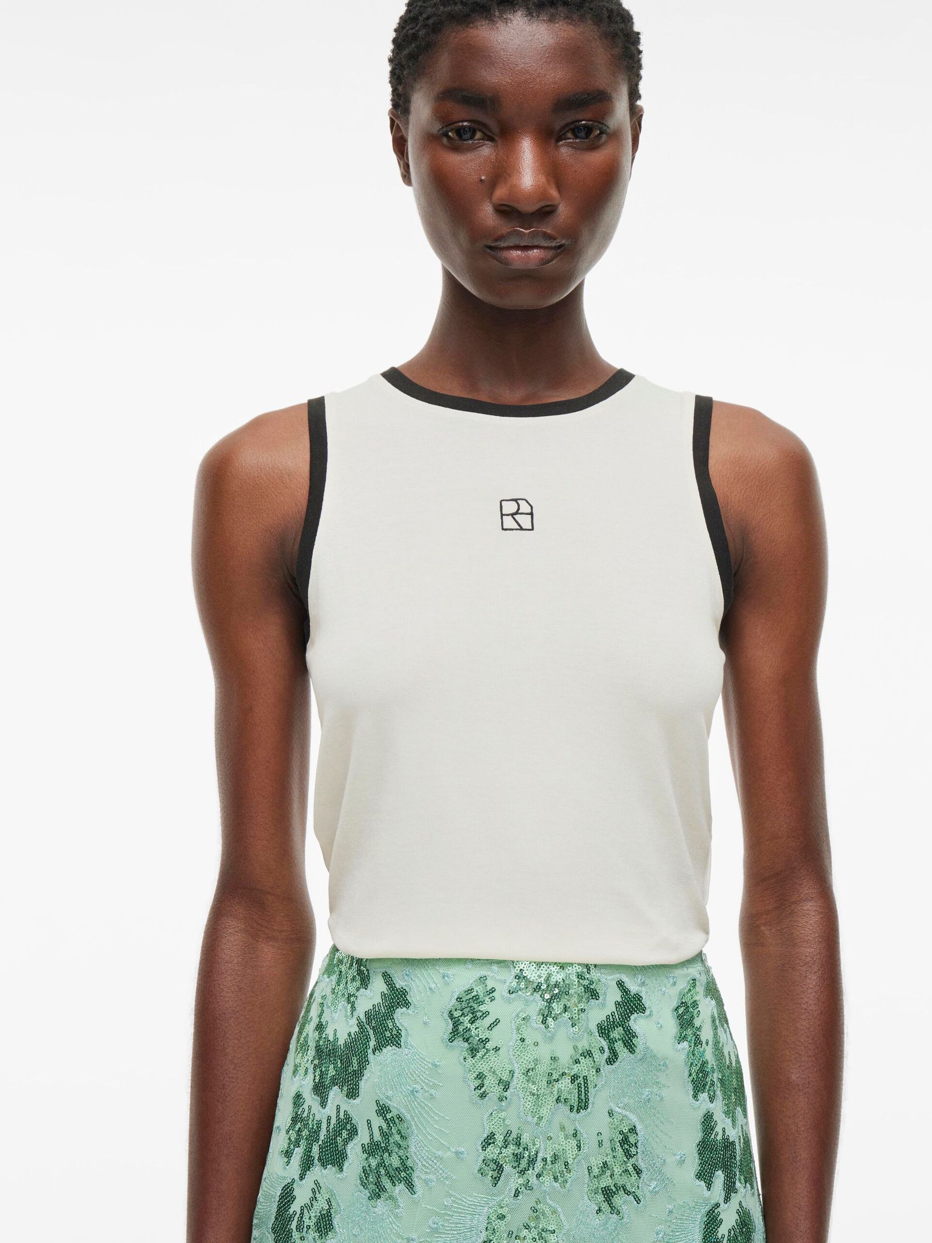 Carousel image - SLEEVELESS TANK TOP, Birch | 5