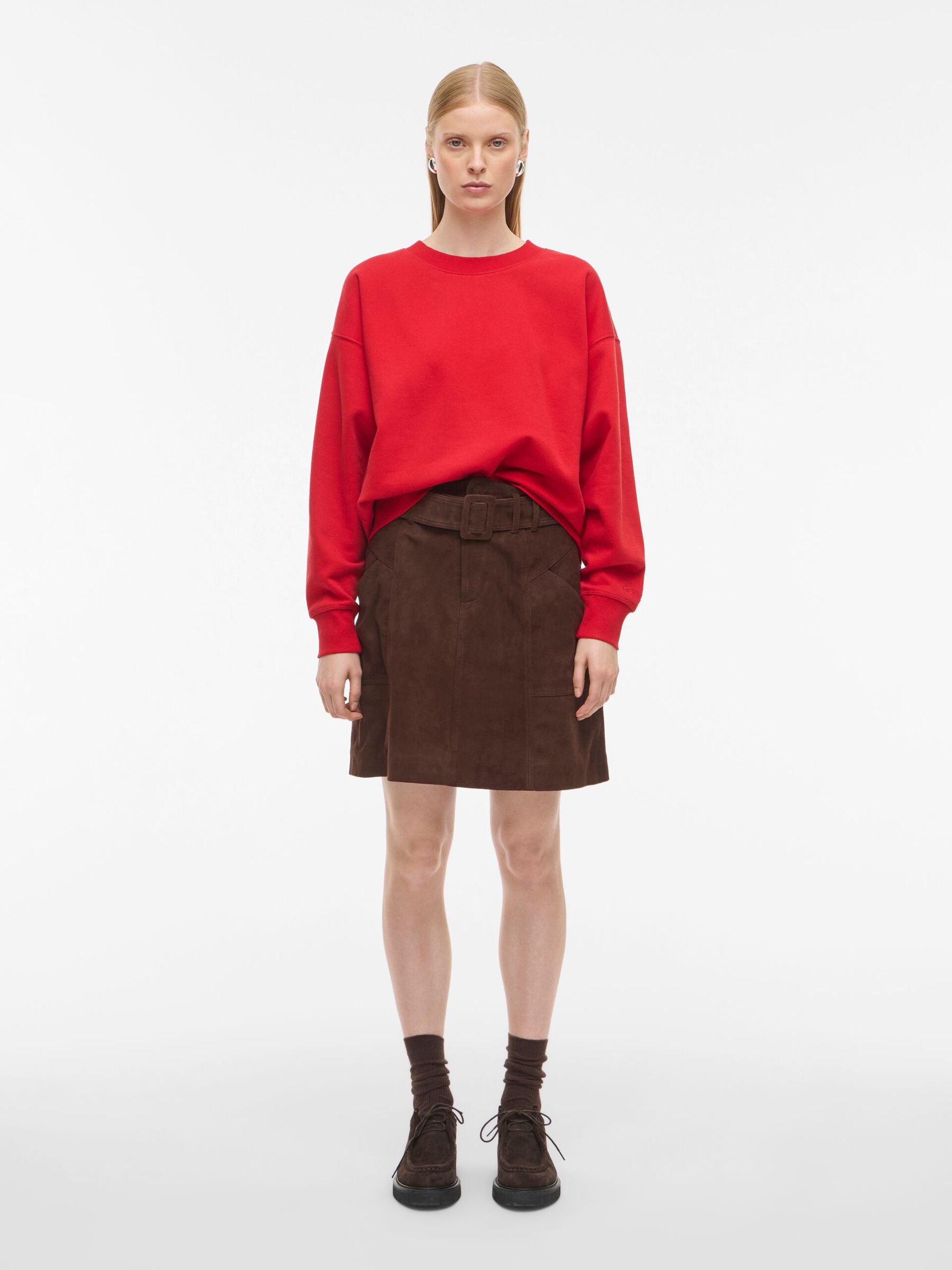 Carousel image - LONG SLEEVED SWEATSHIRT, Chinese Red | 4