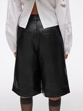 VILA MID-WAIST LONG LEATHER SHORTS, Meteorite, highres - 14107779_Meteorite_007.jpg