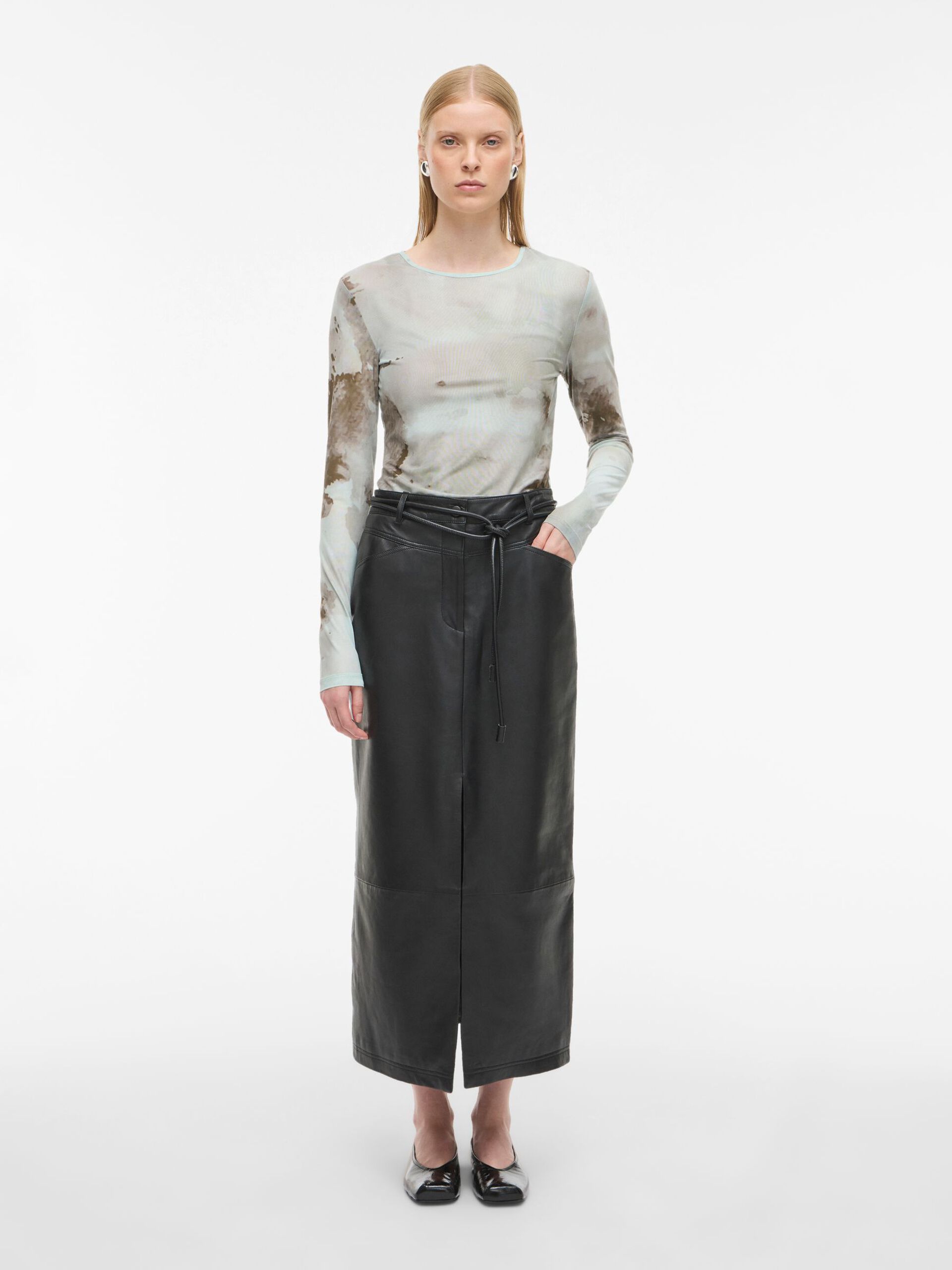 Carousel image - LEATHER MAXI SKIRT, Meteorite | 4
