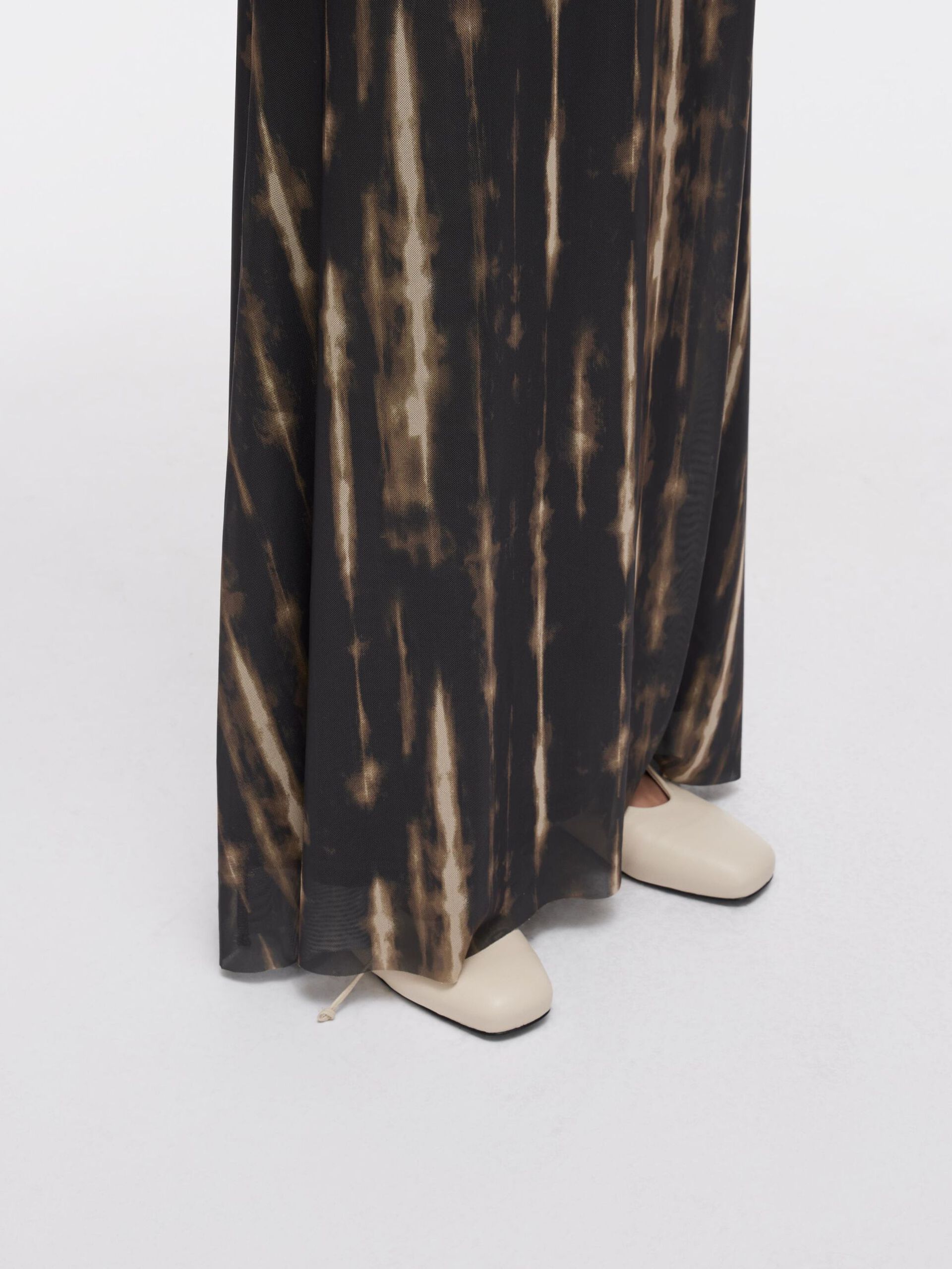 Carousel image - MID-WAIST MAXI SKIRT, Meteorite | 3