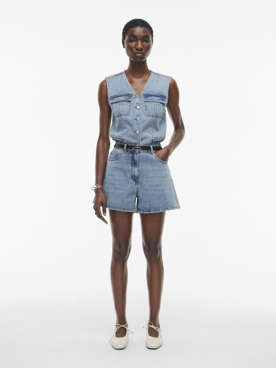 VILA HIGH WAIST DENIM SHORTS, Light Blue Denim, highres - 14105763_LightBlueDenim_005.jpg