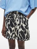 VILA HIGH WAIST SHORTS, Birch, highres - 14105736_Birch_1175710_006.jpg