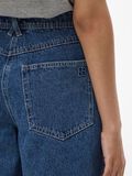 VILA MID-WAIST DENIM SHORTS, Dark Medium Blue Denim, highres - 14107740_DarkMediumBlueDenim_007.jpg