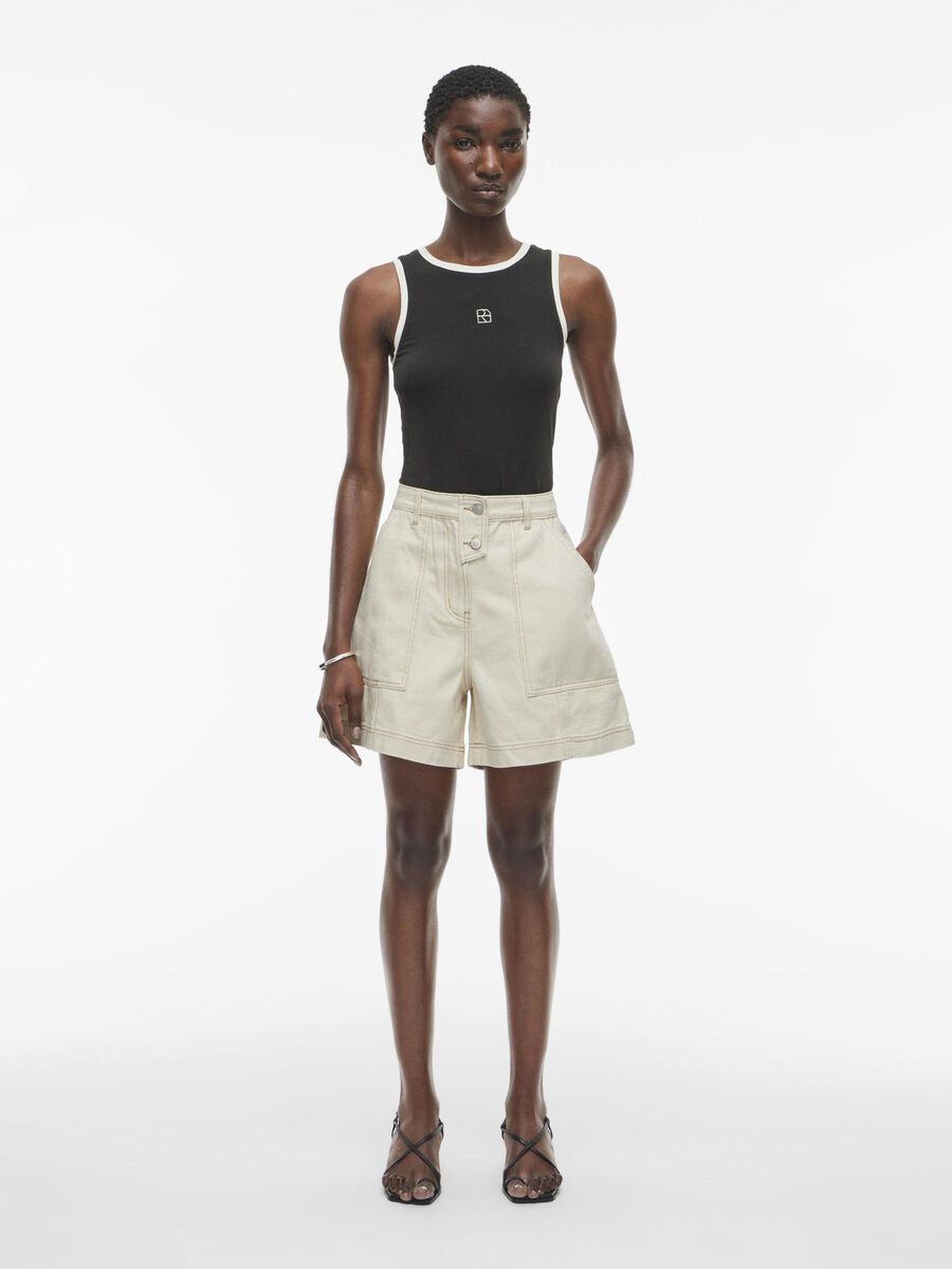 VILA DENIM SHORTS, Birch, highres - 14105748_Birch_005.jpg