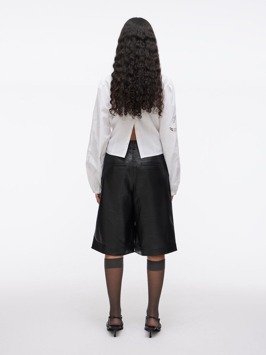VILA MID-WAIST LONG LEATHER SHORTS, Meteorite, highres - 14107779_Meteorite_004.jpg